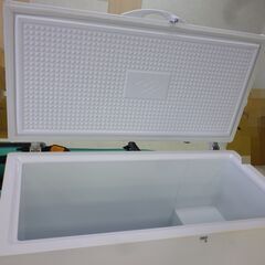 中古品 テンポス 冷凍ストッカー TBCF-377-RH 冷凍庫 上開き 377L 61㎏