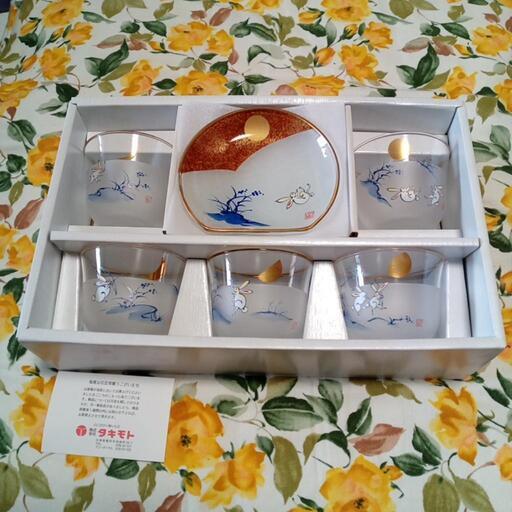 新品　ガラスコップ\u0026小皿セット　各5つ