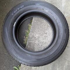 夏タイヤ 205/65/16