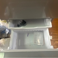 日立3ドア冷蔵庫265L R−27EV 2014