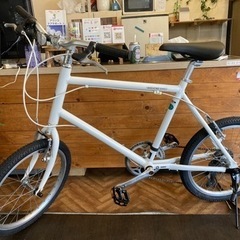 【前後タイヤ・チューブ新品！】アルミフレーム　7段変速　20インチミニベロクロス　ホワイト