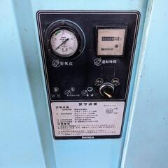 【中古】岩田製(iwata) レシプロコンプレッサー COMPAC75P 動作確認済み 引取限定