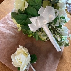 ブーケ　ブートニア