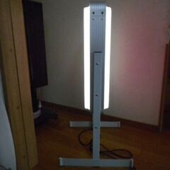 (価格相談に応じます)店舗用電飾看板 (大)キャスター&パトライト (小)アルミフレーム  2台セット