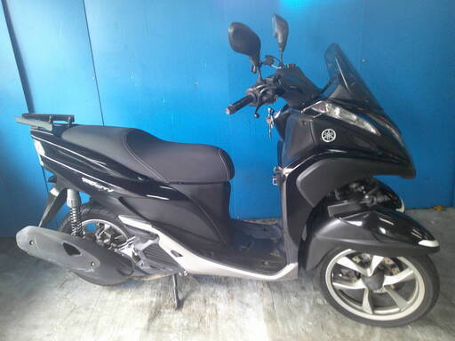 YAMAHA トリシティ125 黒 自賠責保険で乗れます 半額配送キャンペーン