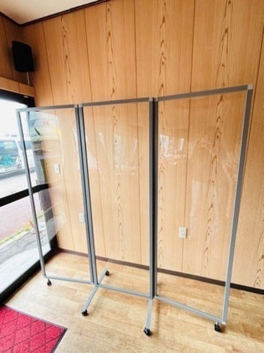 3連折りたたみパーテーション