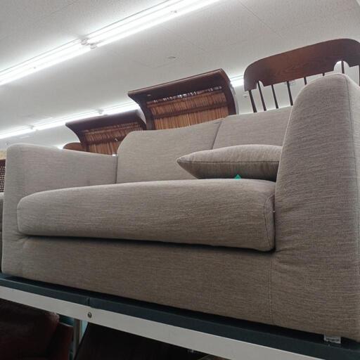 ★ジモティー割あり★3Pソファー　現状販売　高さ(H)72× 幅(W)142× 奥行(D)142(cm)　【joh1652】