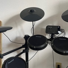 最終値下げ。電子ドラム ヘッドホン、イス付き