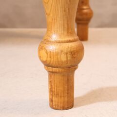 THE PENNY WISE(ペニーワイズ)よりpaulwison(ポールウィルソン) パイン無垢材の引き出し付ダイニングテーブルです！英国製のクラシックなデザインのアンティーク調の4人用食卓。