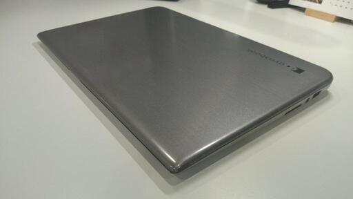 良品 東芝 Dynabook KIRA　薄型ノートパソコン