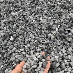 再生砕石（RC-40）3トンダンプでお届け！庭や駐車場の整備に最適 再生砕石(RC-40)の配達 - 共進建機共進建機