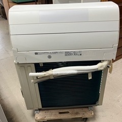 A2407-060 Panasonic ルームエアコン CS-220DVE8 2020年製 木造和室6畳 