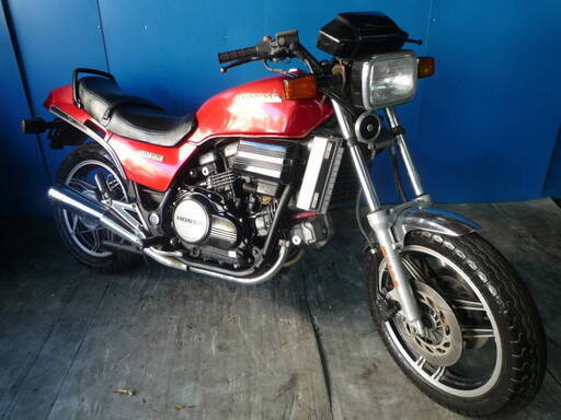 HONDA VF750Sセイバー 赤 格安提供車 半額配送キャンペーン 期間限定車体本体価格 クランキング確認済み 激安 横浜 都筑 宮前 P-Yard