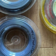 テニス　硬式　ポリエステル ガット　スーパースマッシュスパイキーなど