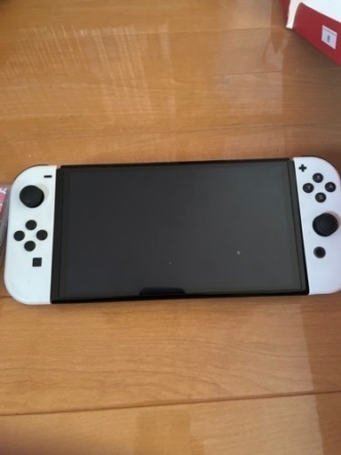 任天堂　switch 有機EL ホワイト