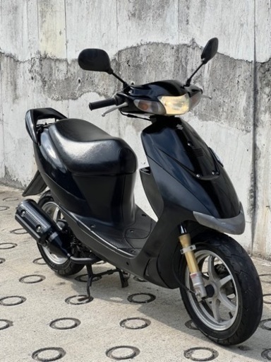 大人気セール‼️規制前 7.2馬力フルパワー安心のバッテリー新品✨️前後タイヤまだまだ山あり嬉しいシート張り替え♪オイル満タン補充済みオイル交換不要⭕️継ぎ足しだけで2サイクルでパワフルな走り人気のスポーツモデルCA1PB ZZ✴