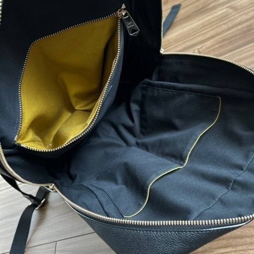 Paul Smith ブラックバックパック ストライプファスナー付き ポール