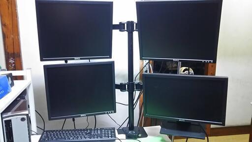 モニターアームとDELLモニター４台