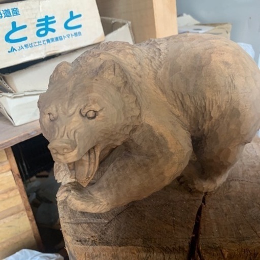 熊の彫刻②