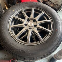 GOODYEA ICENAVISUV 22y PCD114.3 ホイール付き