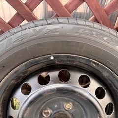 アクア純正鉄ホイールとタイヤ、ホイールキャップ