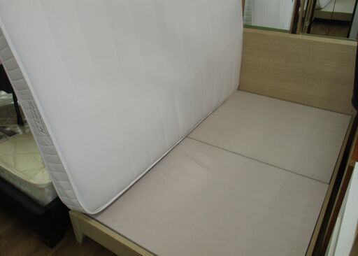 R209 NITORI N-Sleep マットレス、セミダブルベッド、幅120cm Used