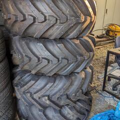 907クラス ショベル用タイヤ 340/80 R18