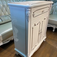 アンティーク チェスト 飾り棚 靴箱　姫系 玄関収納　収納　多目的収納　下駄箱