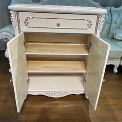 アンティーク チェスト 飾り棚 靴箱　姫系 玄関収納　収納　多目的収納　下駄箱