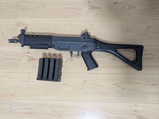 【中古美品】東京マルイ SIG552 Seals スタンダード電動ガン