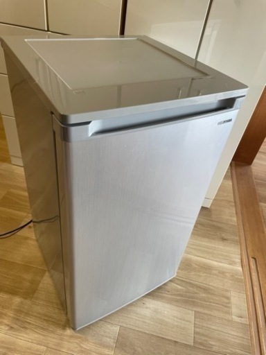 ●新品同様 冷凍庫 アイリスオーヤマ60ℓ
