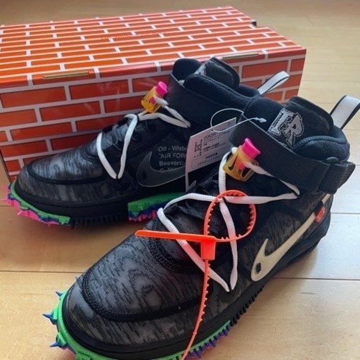 Off-White × Nike Air Force 1 Mid \