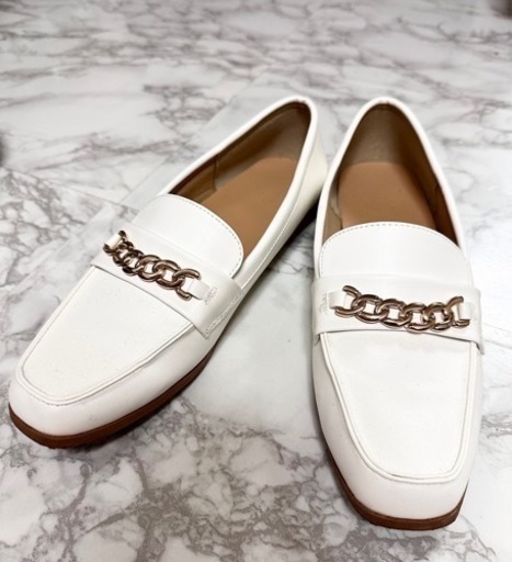 超美品 ローファー ホワイト⨉ゴールド Fin（ホワイト/白色系）の