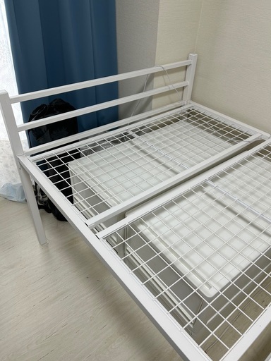 【美品】シングルベッド枠　白　ベッド下高さ：51cm ベッド下収納