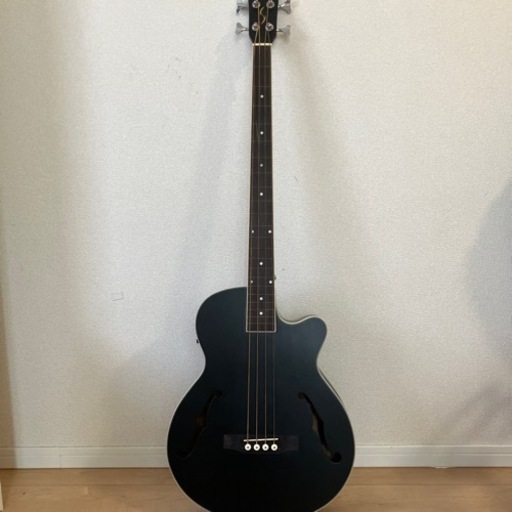 アコースティックベース