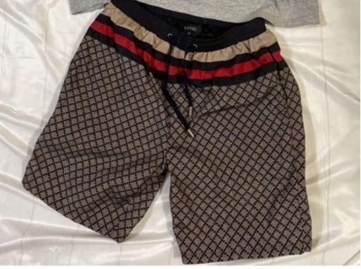 ハンサムなGUCCIショートパンツ
