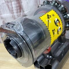dyson　ダイソン　V10 fluffy　SV12　 コードレス掃除機　226