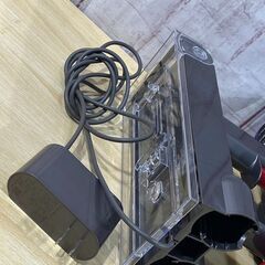 dyson　ダイソン　V10 fluffy　SV12　 コードレス掃除機　226