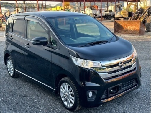 日産 NISSAN デイズ ハイウェイスターX DAYZ HIGHWAY STAR X.平成27年. 660cc.PS,PW,ABS.BLUETOOTH.バックカメラ.ナビ.テレビ.