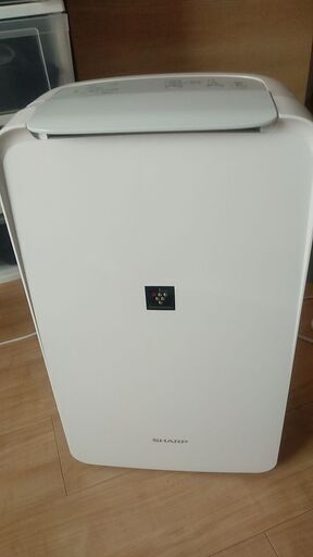 シャープ　衣類乾燥機　CV-P71-W
