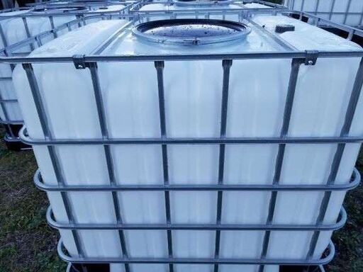 期間限定値下げ。１０００リットルタンク。貯水タンク。農業タンク。雨水タンク。