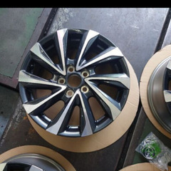 ボクシー純正ホイール