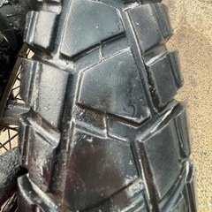 トリッカー　車のパーツ タイヤ、ホイール