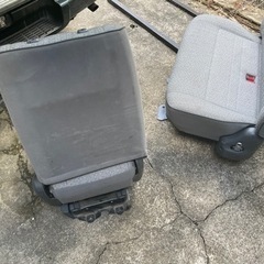 100系ハイエースバン用回転リクライニングセカンドシート台座カバー付き