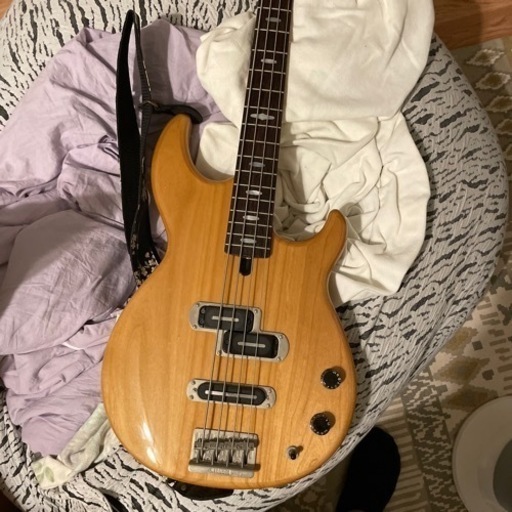 弦楽器、ギター YAMAHA bb2024