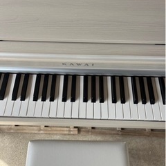 　年式2021年　電子ピアノ