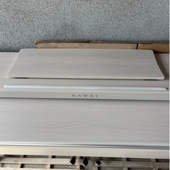 　年式2021年　電子ピアノ