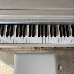 　年式2021年　電子ピアノ