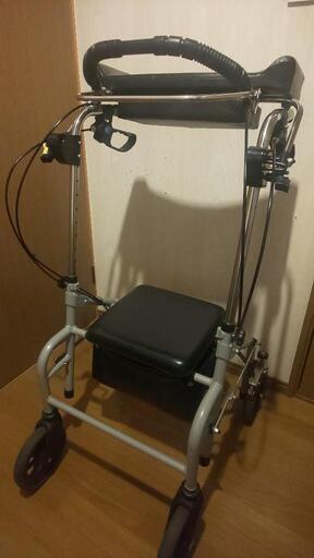 ウェルパートナーズ ラビット WA-5 歩行補助車
