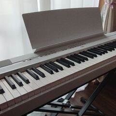 美品】 YAMAHA電子ピアノP-115 ホワイト スタンド・椅子付き！